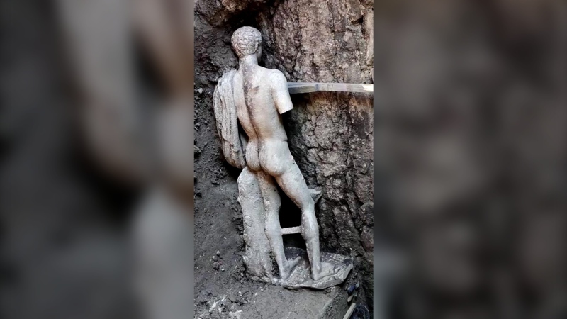 Bulgarian archeologists stumbled upon a well-preserved, marble statue depicting the Greek god Hermes. (Reuters screenshot)