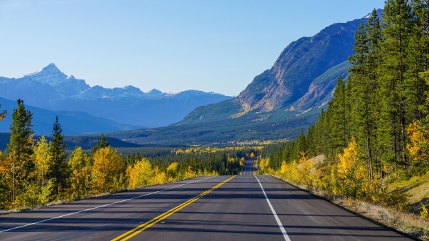 <b>Icefields Parkway, Alberta</b><br><br>
The Icefields Parkway cuts through the Canadian Rocky Mountains, linking Banff and Jasper National Park together.<br><br>
(Matthew Bailey/VWPics/Universal Images Group via Getty Images)
